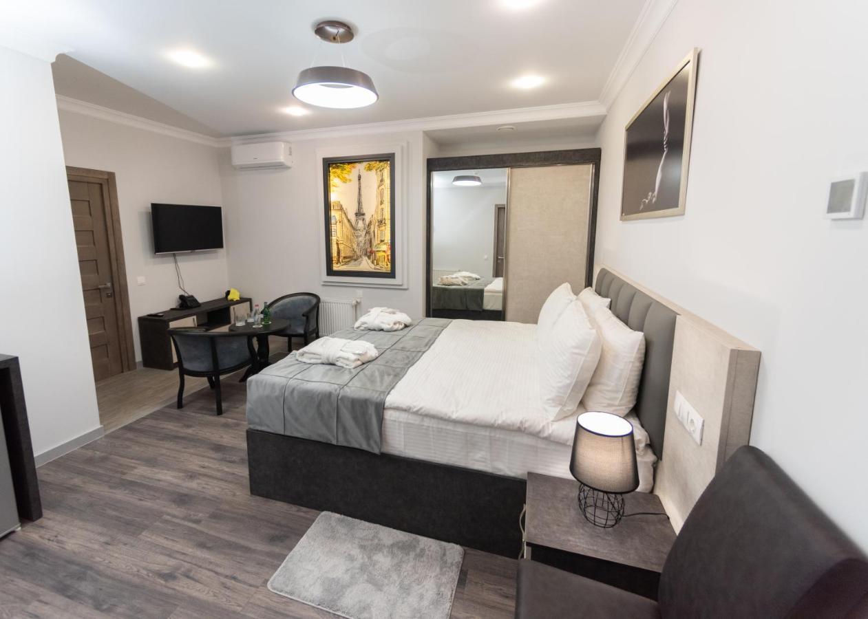 Downtown Suites Erevan Exterior foto