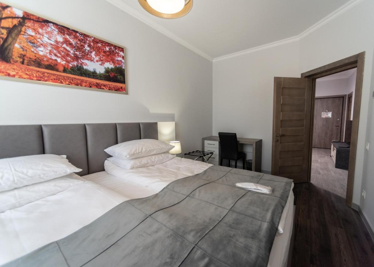 Downtown Suites Erevan Exterior foto